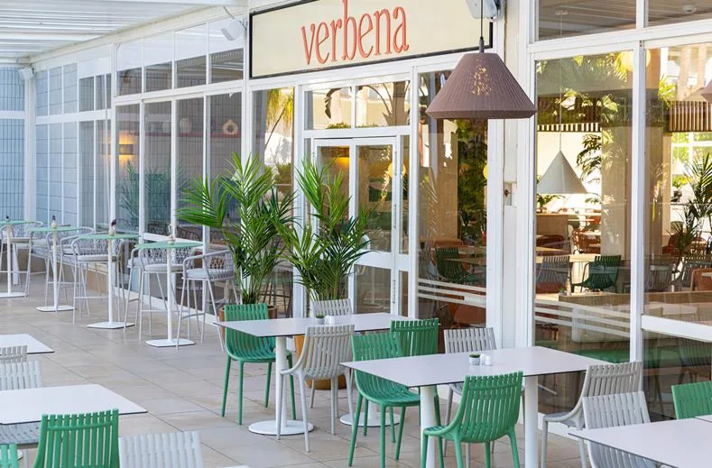 Verbena bar en terras